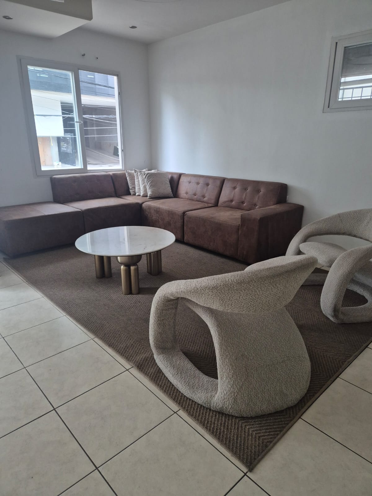 Renta de apartamento amueblado en Edificio Horizonte Guijarro