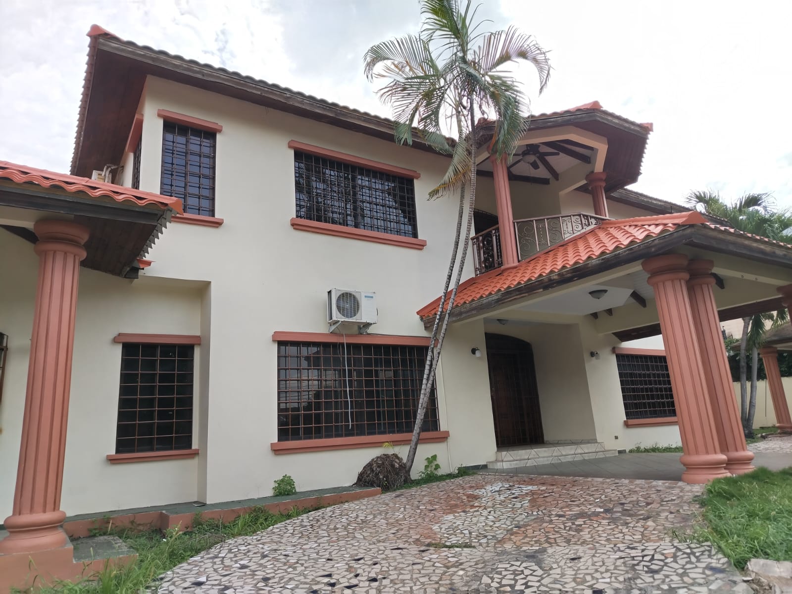 Alquiler de casa en Residencial Montecarlo, SPS