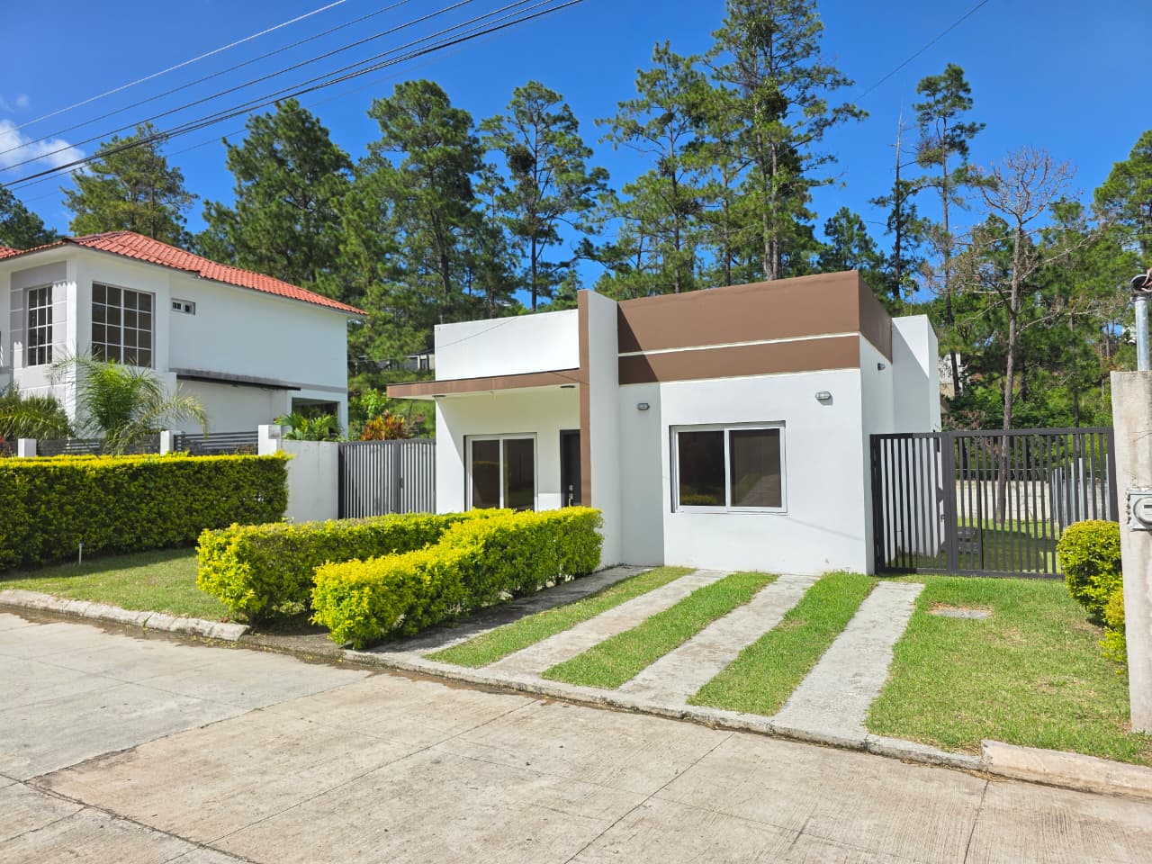 Renta de casa con línea blanca en Residencial Casa Mía, Valle de Ángeles