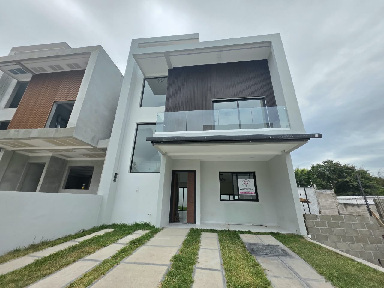 Preventa de casas en Residencial Los Cerezos, Las Hadas, Tegucigalpa