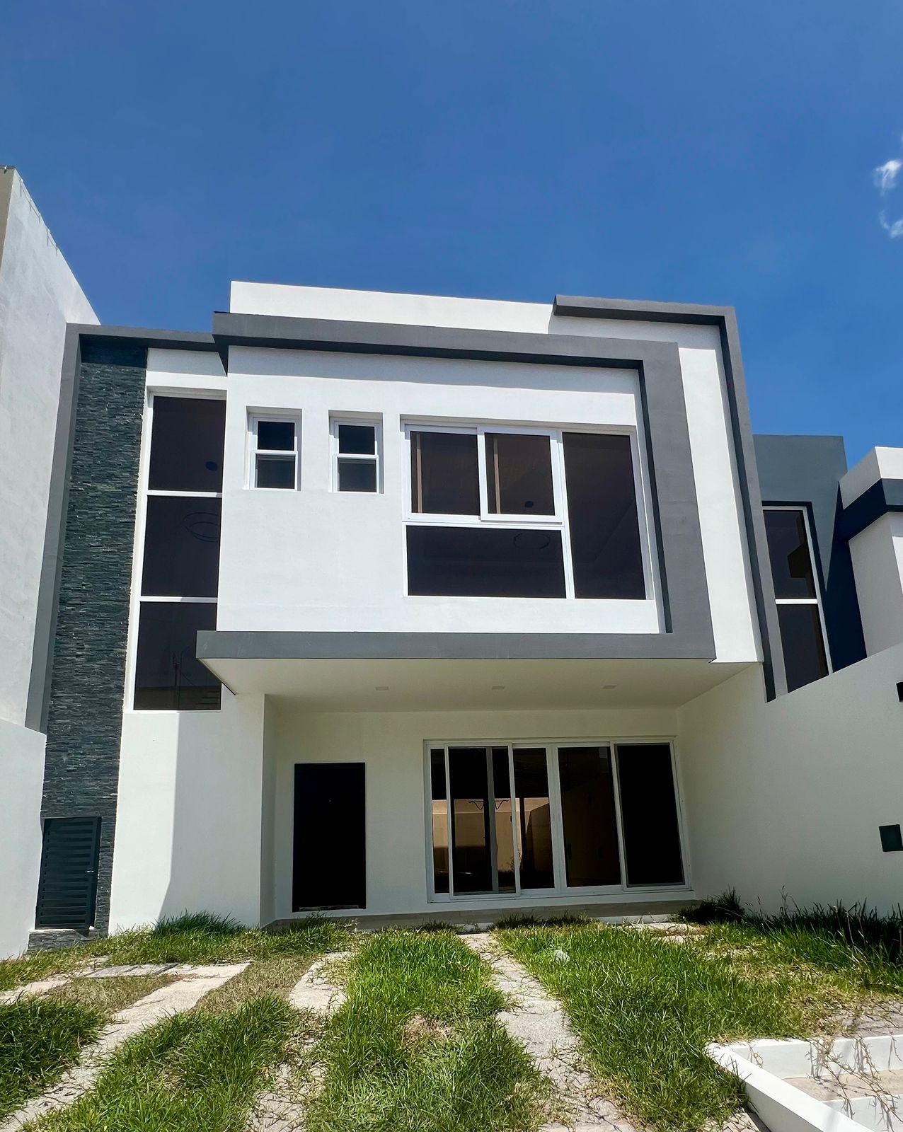 Alquiler de casa nueva en Residencial Altos del Cimarron, Tegucigalpa