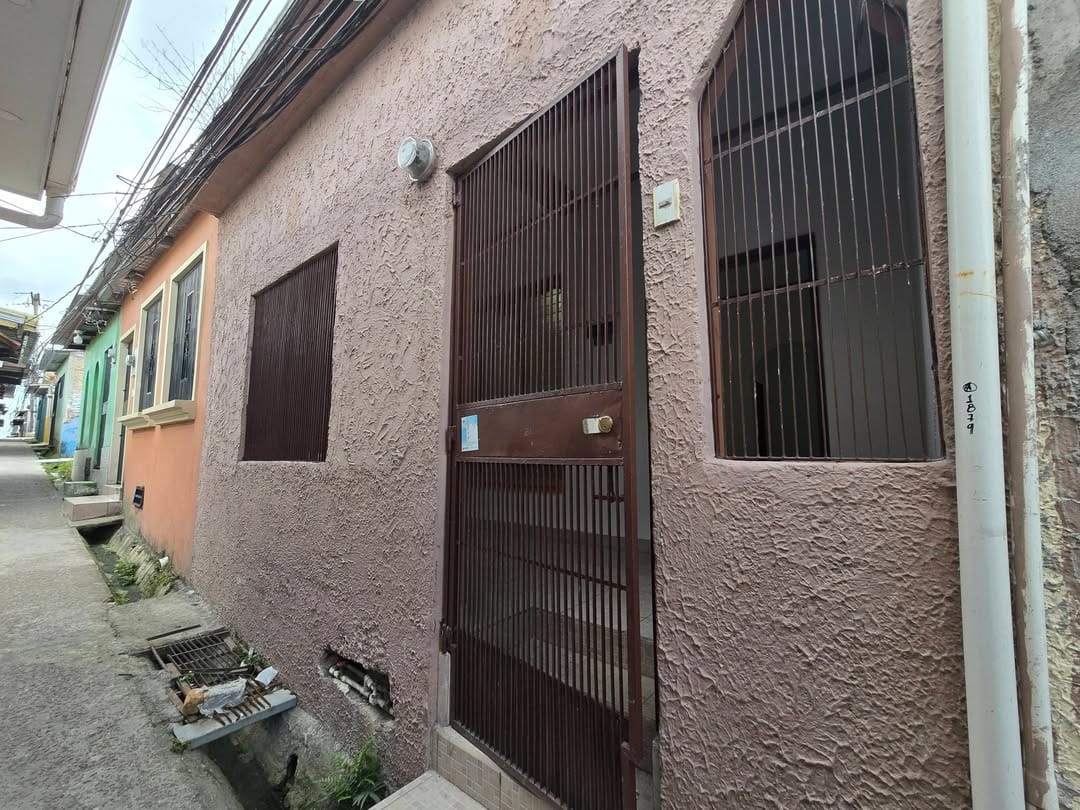 Venta de casa peatonal en Col. Centro América Oeste, Tegucigalpa