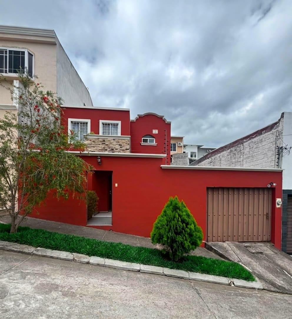 Alquiler de casa amueblada en Villas del Real, Las Uvas, Tegucigalpa