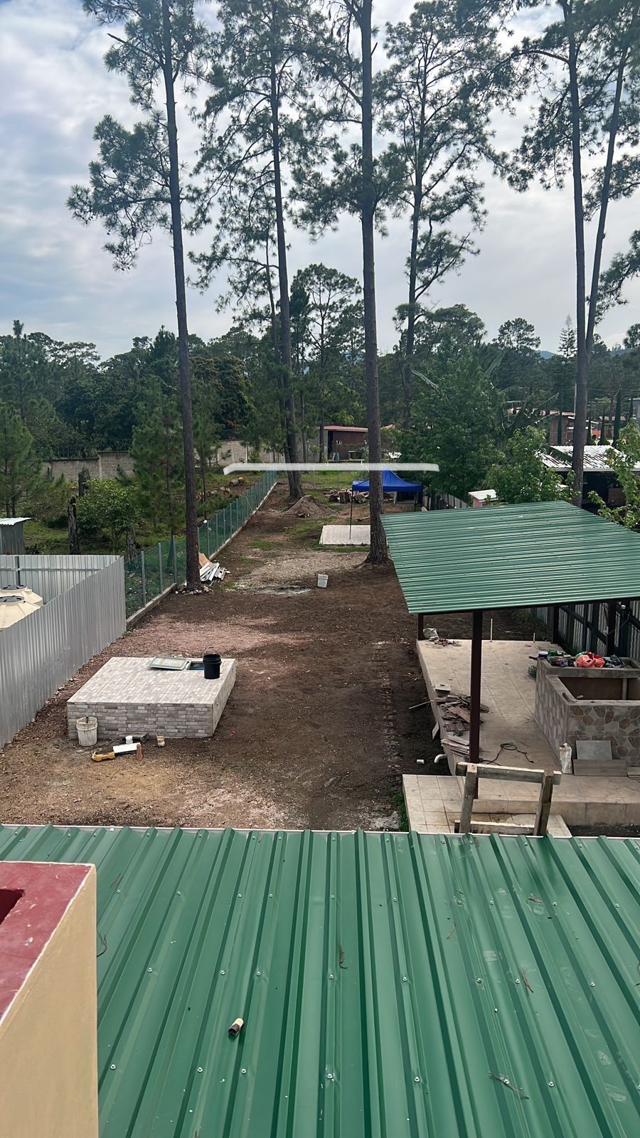 Casa con Piscina y Amplio Terreno
