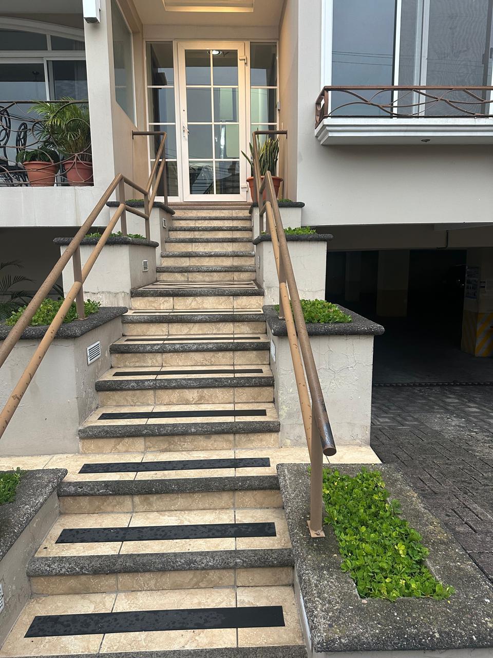 Alquiler Apartamento Amueblado San Ignacio