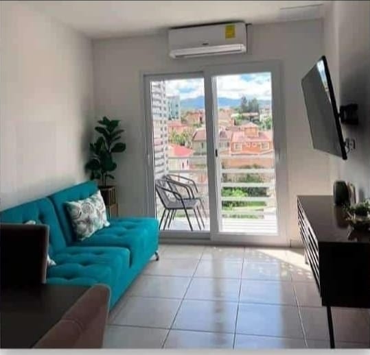 Alquiler Apartamento Amueblado Las Hadas