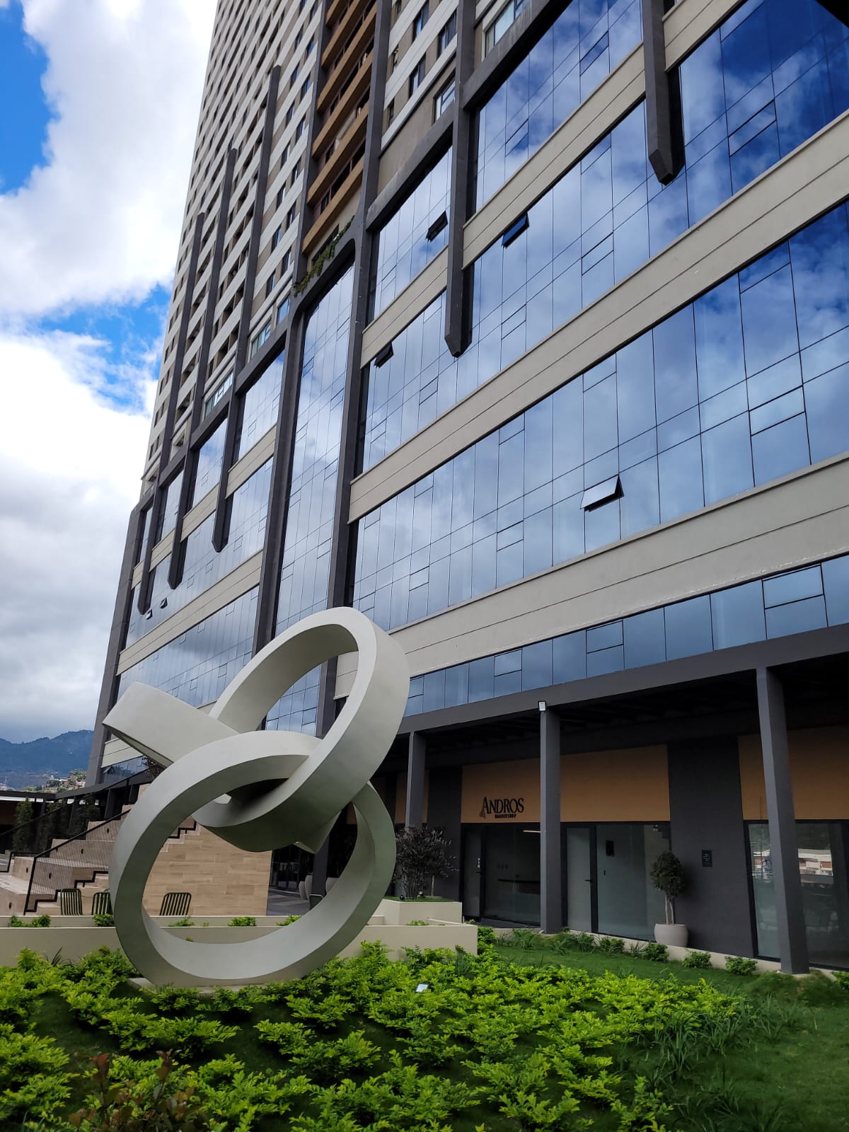 Alquiler de apartamento amueblado en Torre Atlas